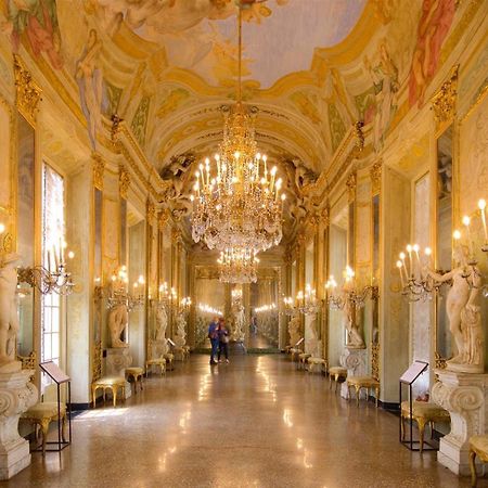 Apartament The First Luccoli Garibaldi Rolli Genua Zewnętrze zdjęcie