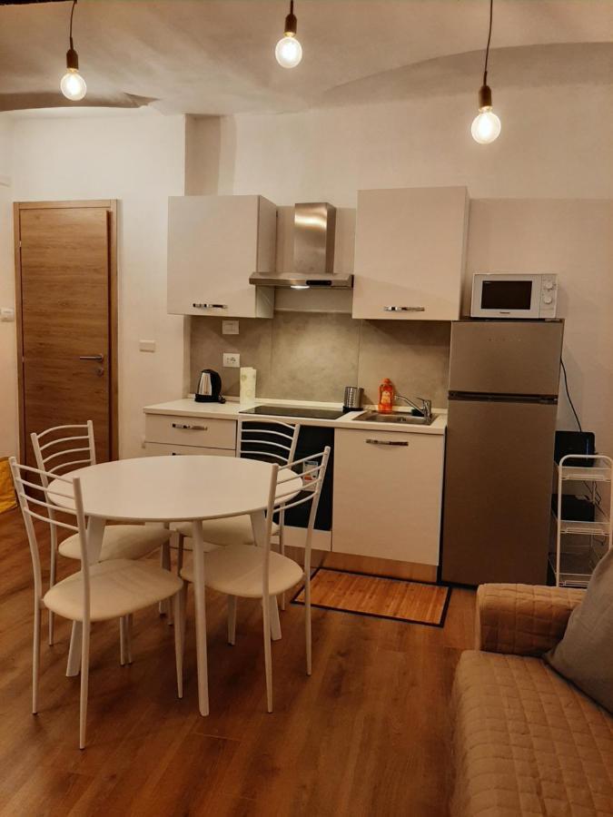 Apartament The First Luccoli Garibaldi Rolli Genua Zewnętrze zdjęcie