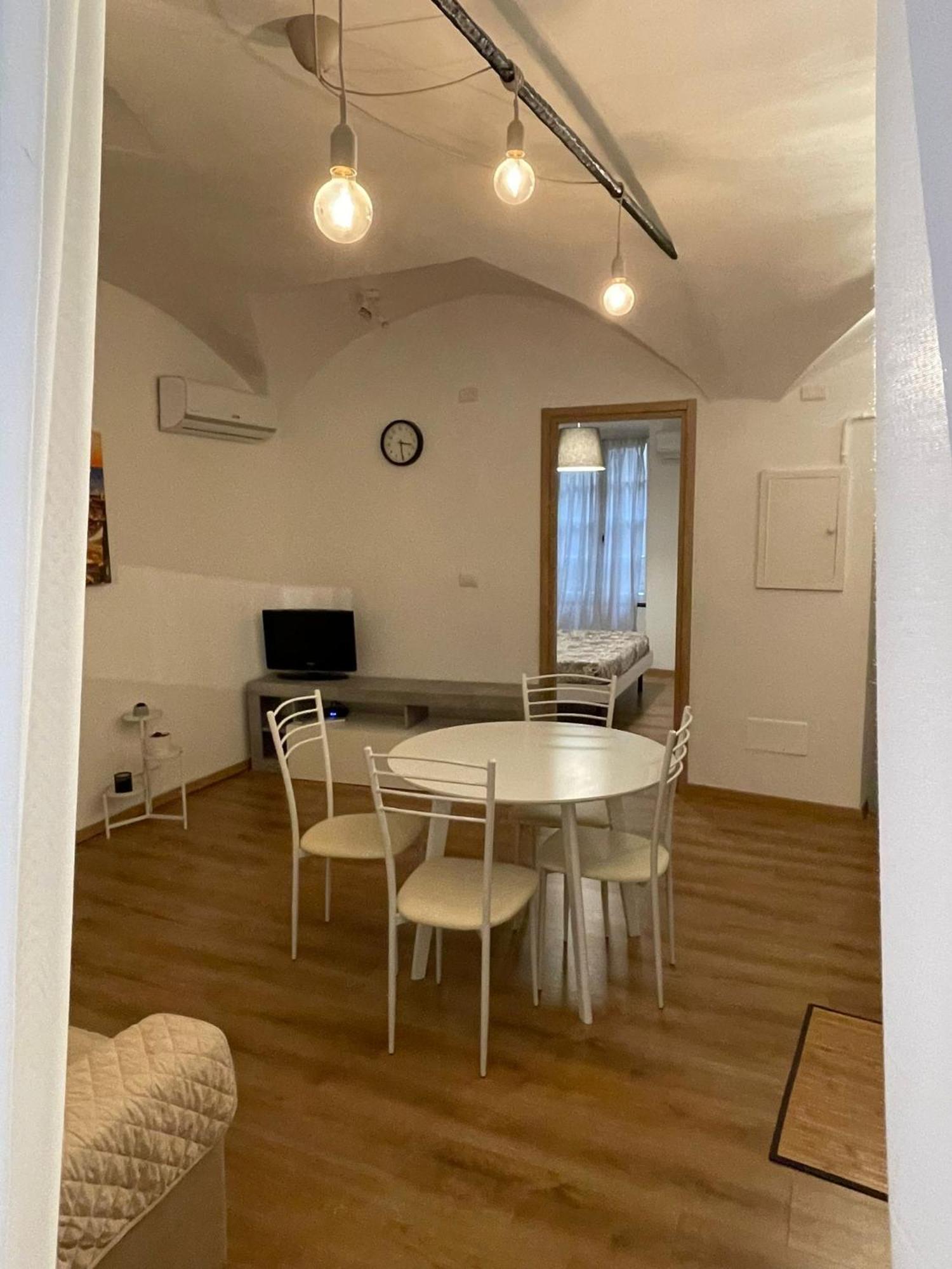 Apartament The First Luccoli Garibaldi Rolli Genua Zewnętrze zdjęcie