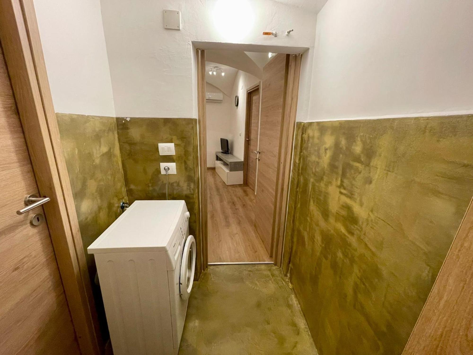 Apartament The First Luccoli Garibaldi Rolli Genua Zewnętrze zdjęcie