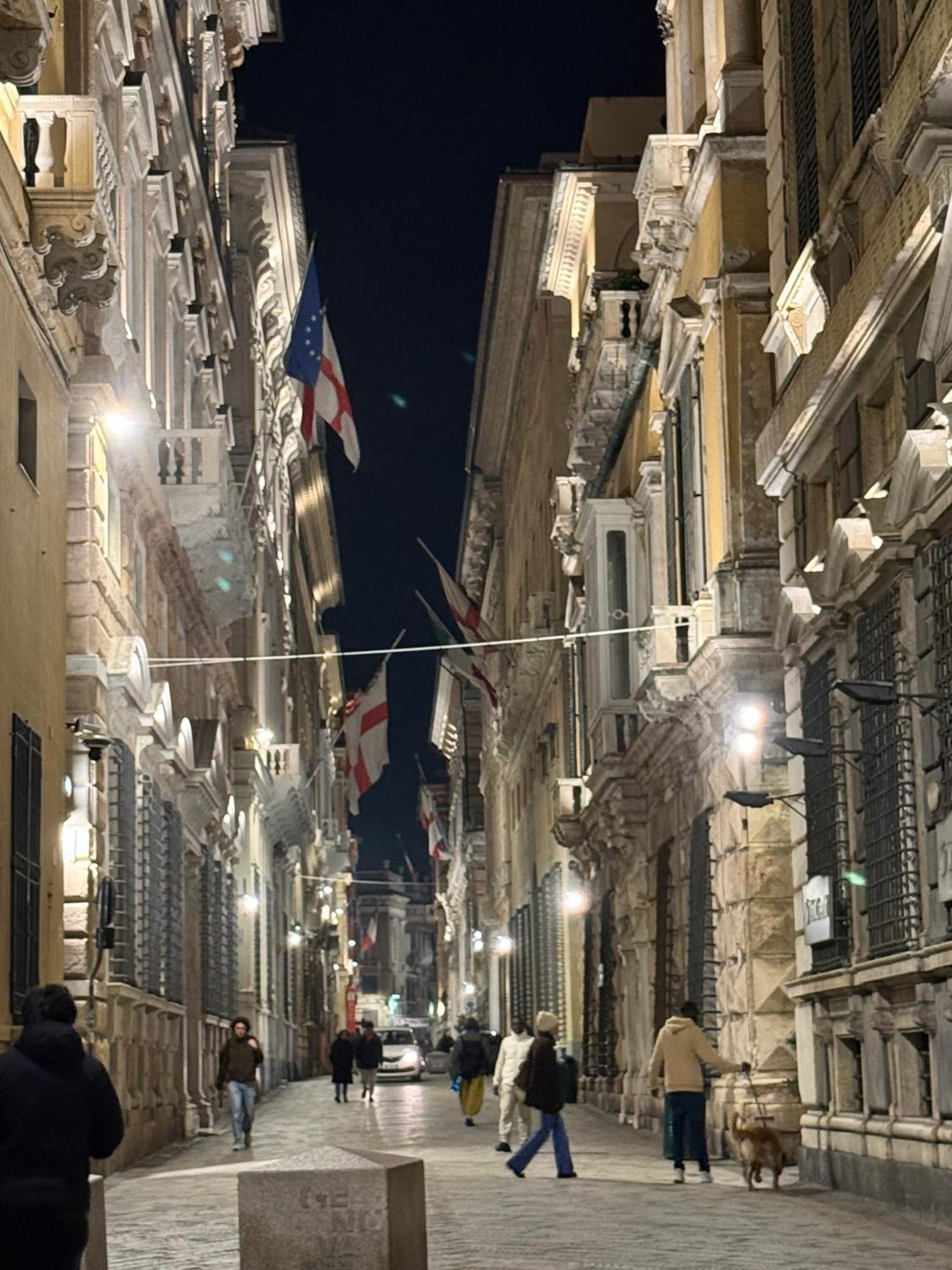 Apartament The First Luccoli Garibaldi Rolli Genua Zewnętrze zdjęcie